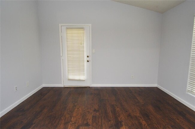 Building Photo - 8635 Mallard Reserve Dr