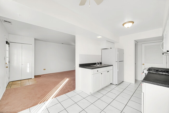 Building Photo - 1242 Nova Ct