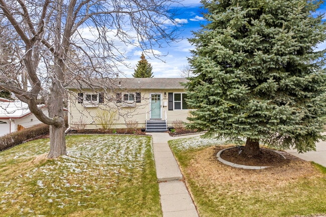 Building Photo - 1004 11th St NW