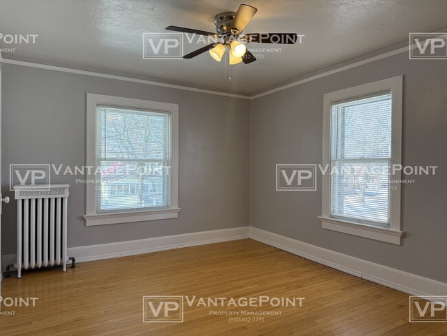 Building Photo - 722 Bond St