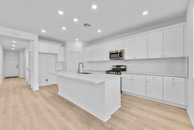 Building Photo - 34427 Sakura Ln