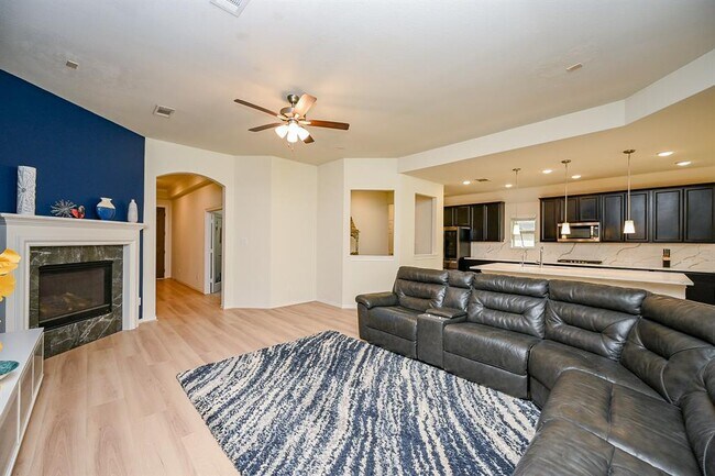 Building Photo - 27915 Crosswater Ln