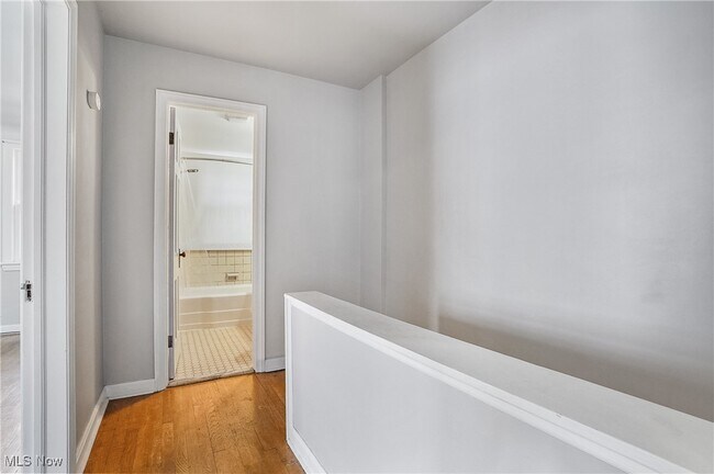 Building Photo - 2292 S Overlook Rd