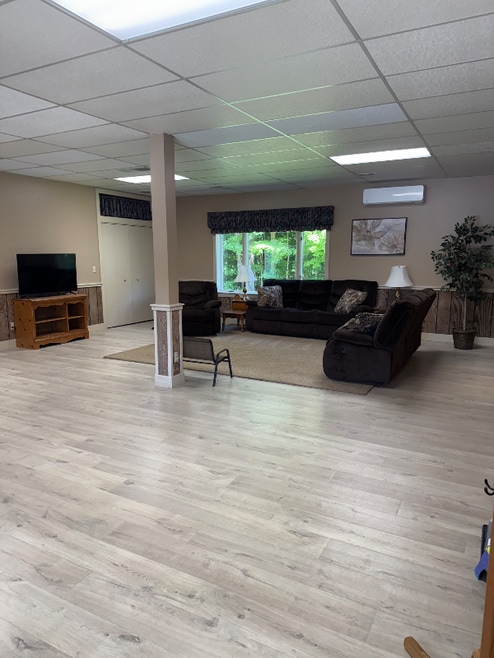 Building Photo - 5813 E State Rd 14