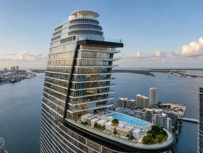 Building Photo - 300 Biscayne Blvd