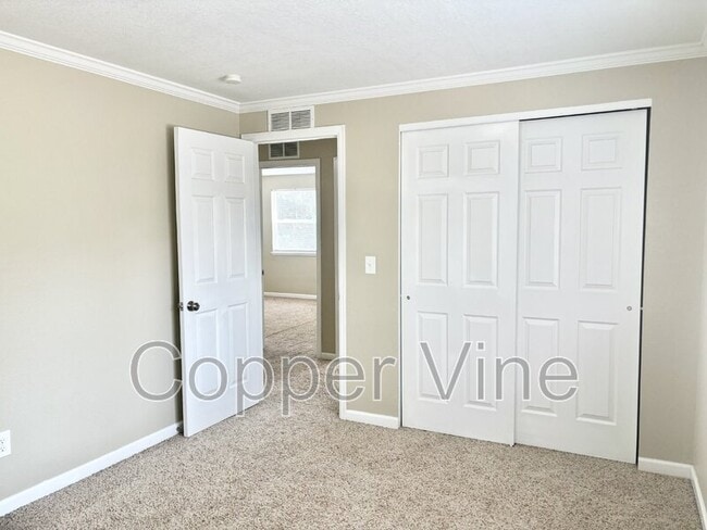 Building Photo - 9319 W 92nd Ave