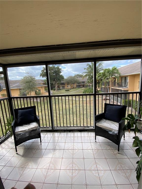 Building Photo - 5821 Washington St