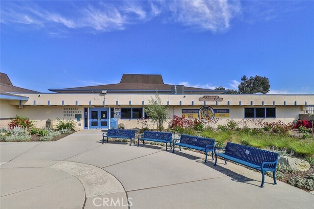 Building Photo - 2685 Velarde Dr