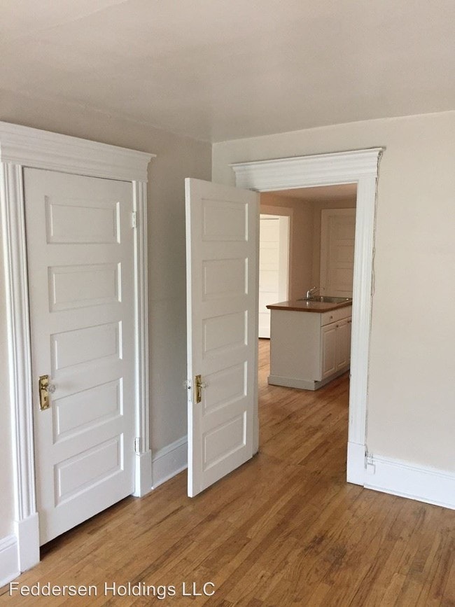 Building Photo - 2201 Aldrich Ave S