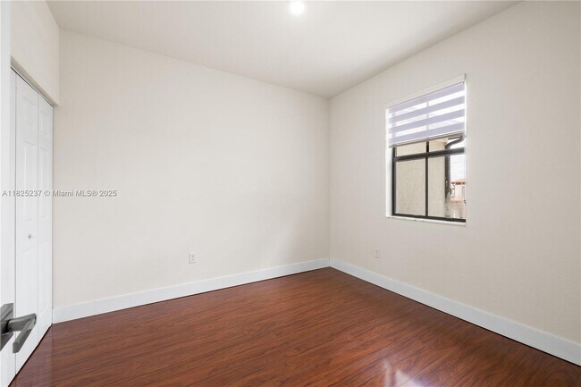 Building Photo - 10335 W 34th Ct