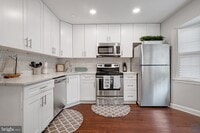 Building Photo - 1639 Hart Ct