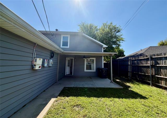 Building Photo - 805 Hillbrooke Dr