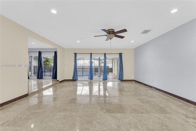 Building Photo - 601 N 44th Ave