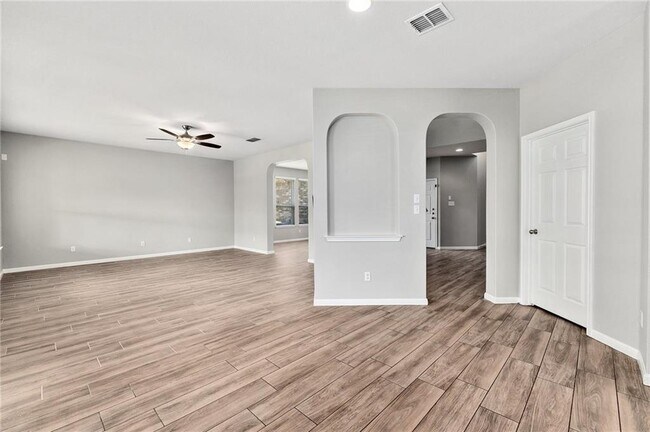Building Photo - 1521 Coldwater Hollow