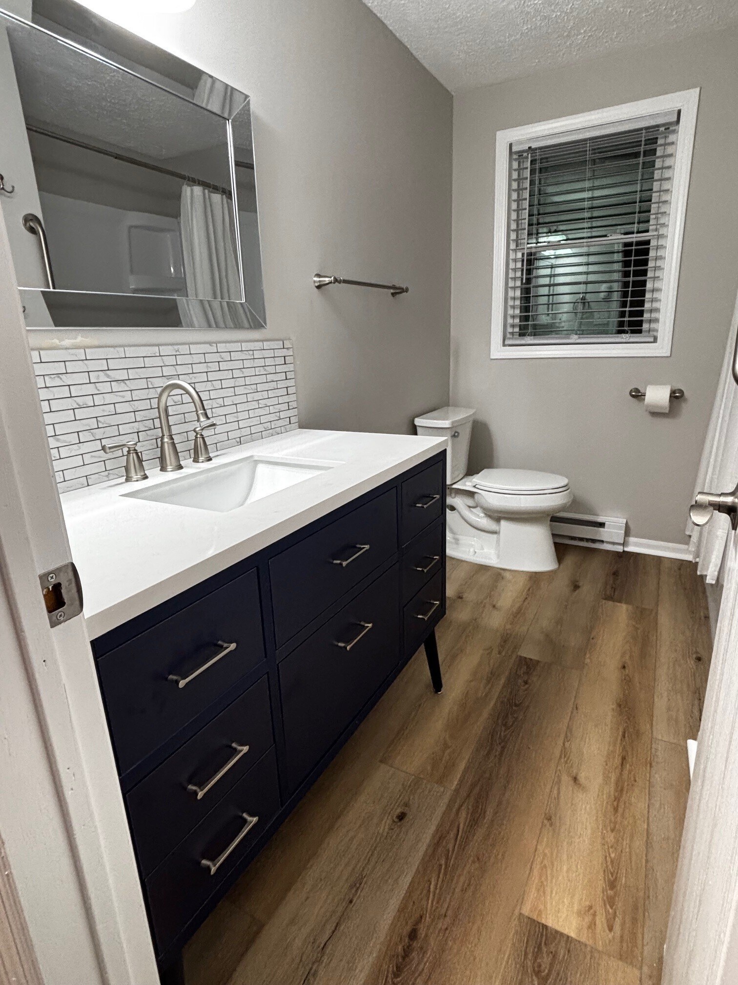 Building Photo - 981 Yale Ave