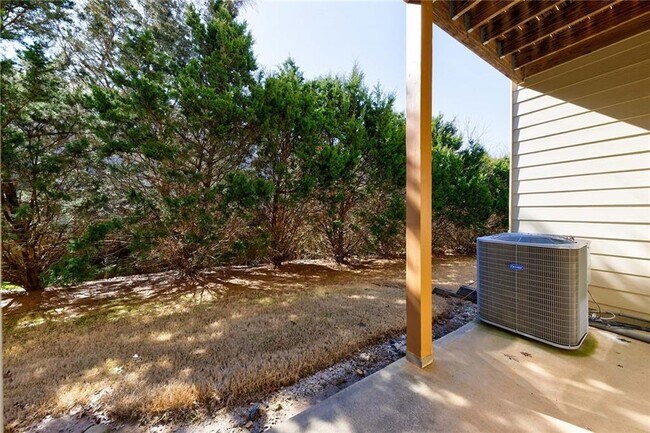 Building Photo - 2022 Cobblestone Cir NE