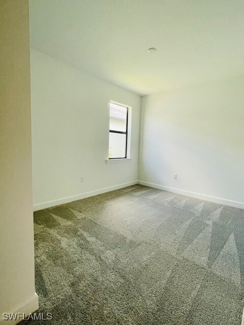 Building Photo - 1962 Tripletail Ln