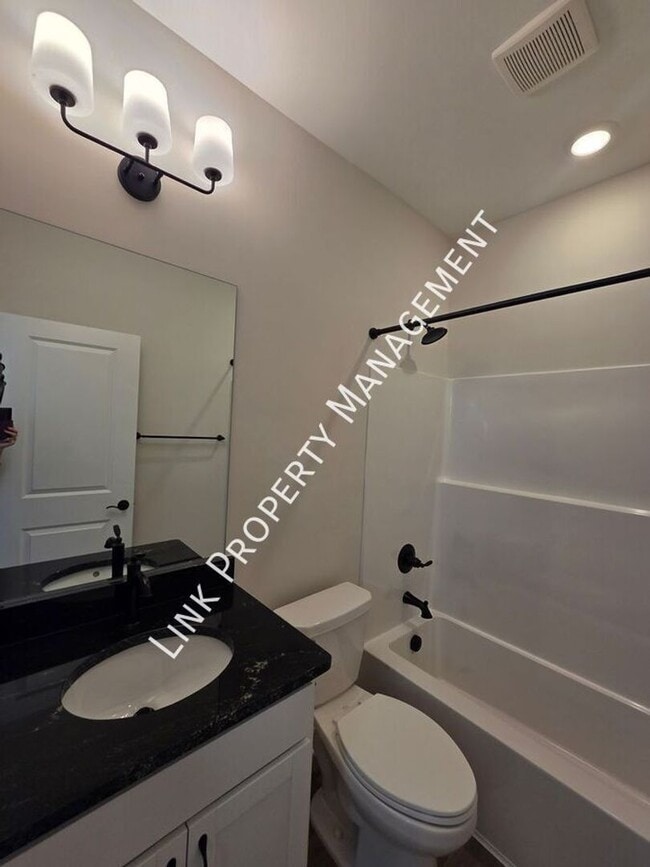 Building Photo - Brand New Townhome 3/3 Downtown near UTC a...