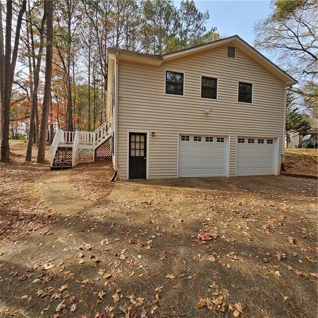 Building Photo - 1955 Morgan Trce