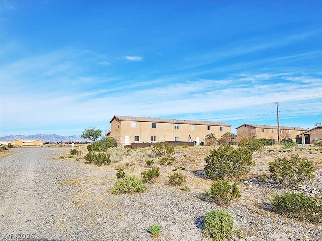 Building Photo - 1971 Teepee Rd