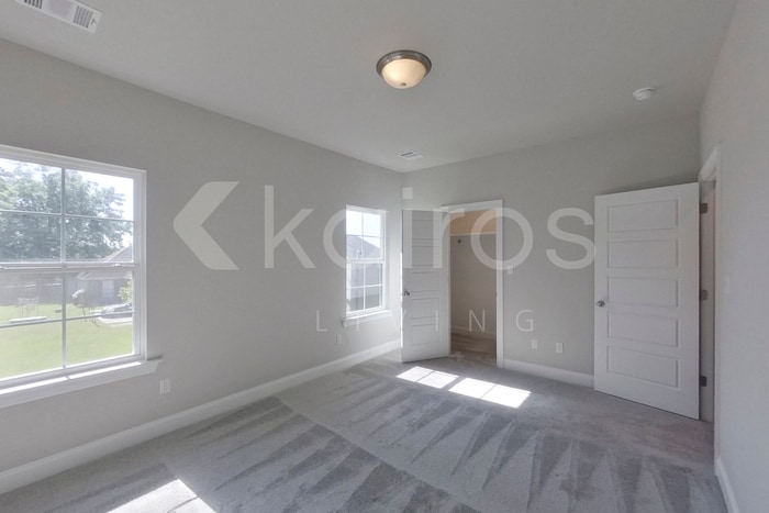 Building Photo - 6405 Roux Dr