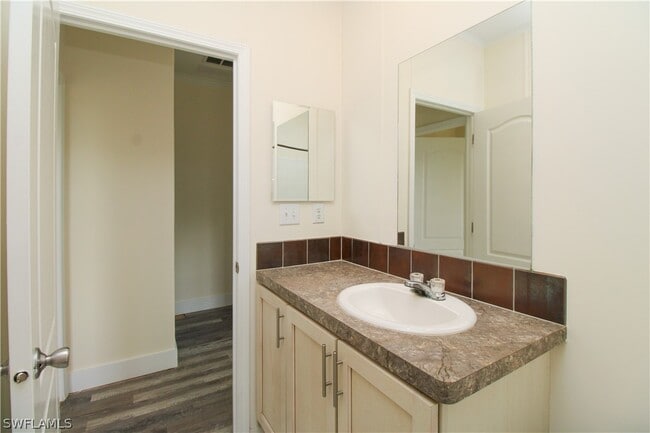 Building Photo - 4660 43rd Ave NE