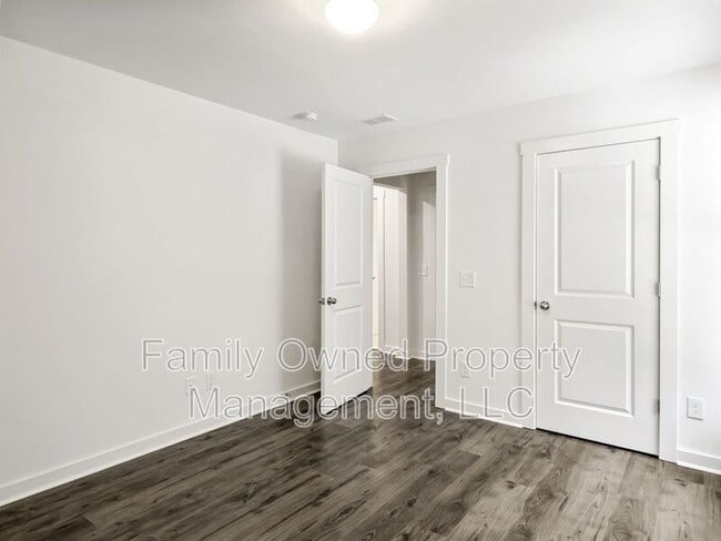 Building Photo - 187 Surfbird Rd
