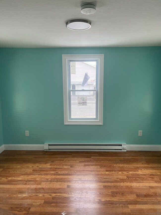 Building Photo - 403 Cooke St