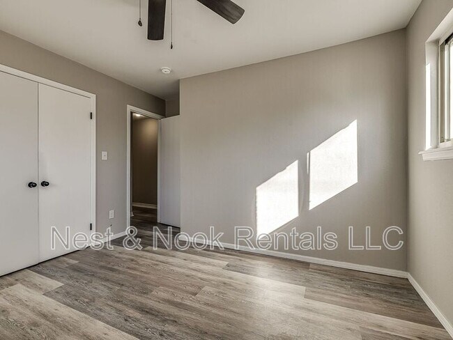 Building Photo - 5966 E 36th St