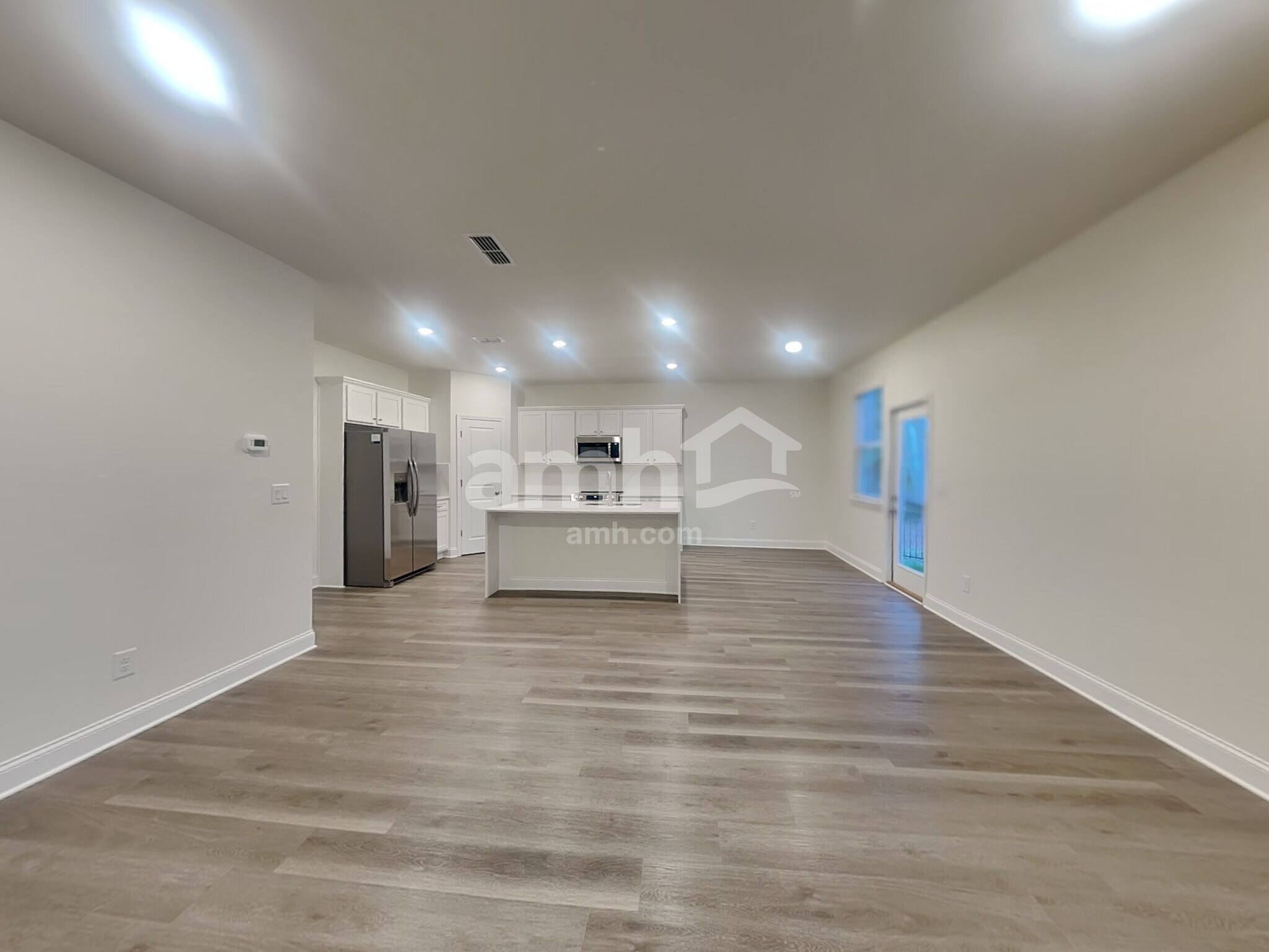 Building Photo - 830 Jubilation St