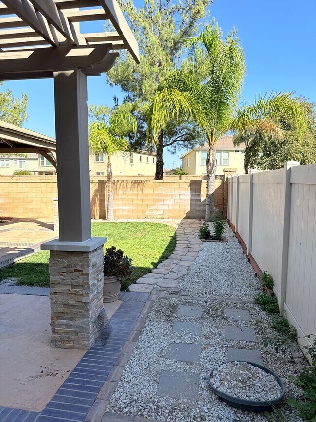 Building Photo - Executive 4 Bedroom Home for Rent