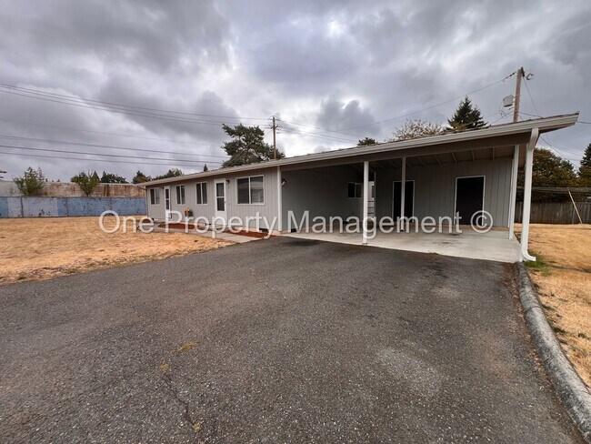 Building Photo - 121 SE 98th Ave