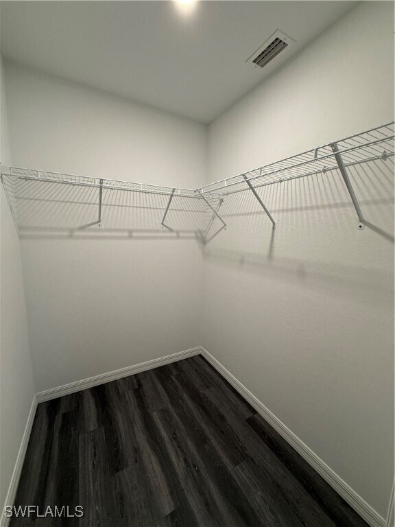 Building Photo - 605 NW 25th St