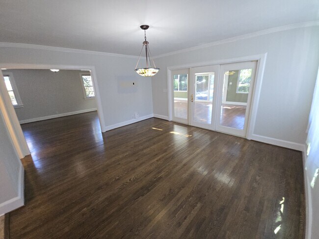 Building Photo - 229 S Blake Rd