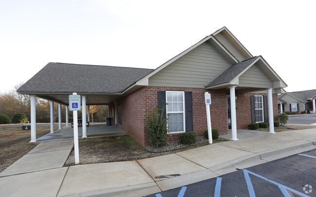 Building Photo - Kingston Pointe II