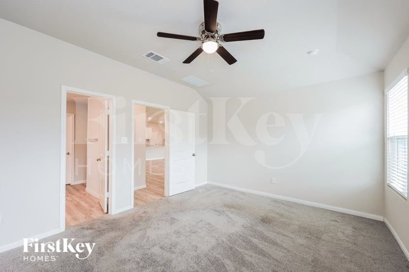 Building Photo - 6754 Hatchery Way