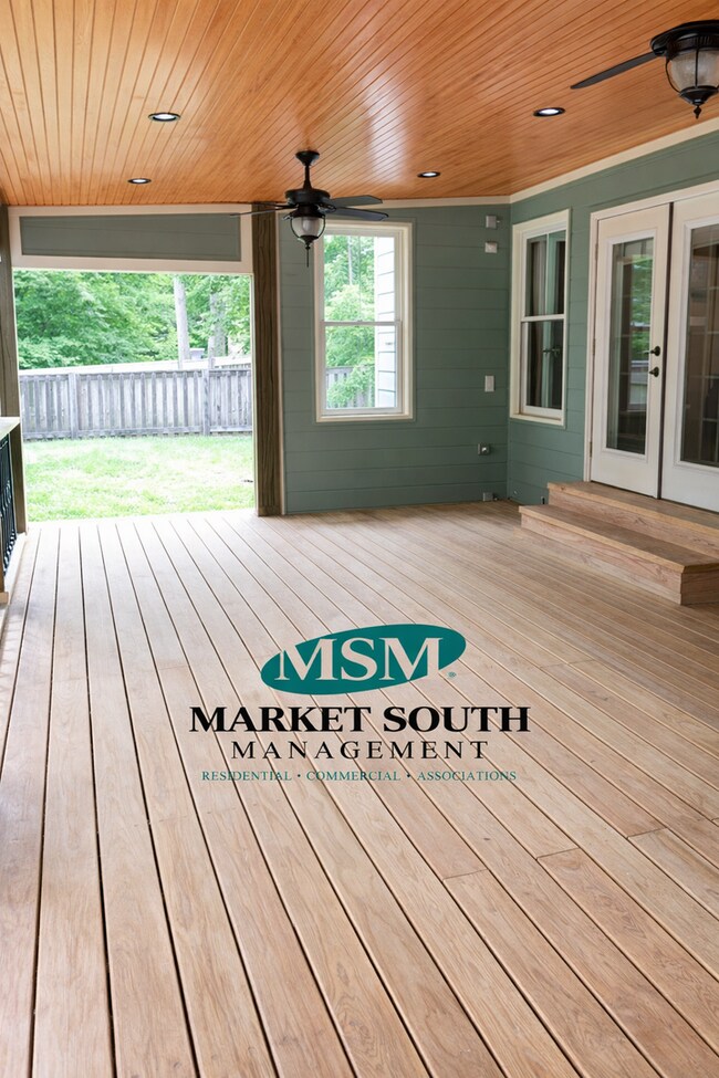 Building Photo - **APPLICATION PENDING!! SOUTHBRIDGE BEAUTY- AVAILABLE NOW!