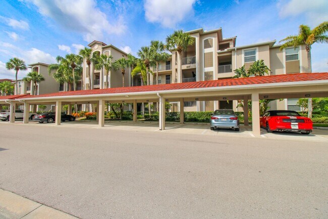 Building Photo - CALLING ALL GOLF ENTHUSIASTS ** STUNNING 2...
