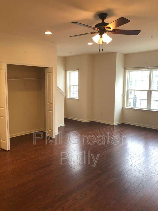 Building Photo - 106 Mercer Ct
