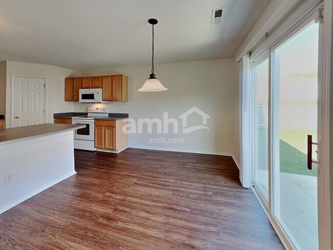 Building Photo - 1009 Gelfield Rd