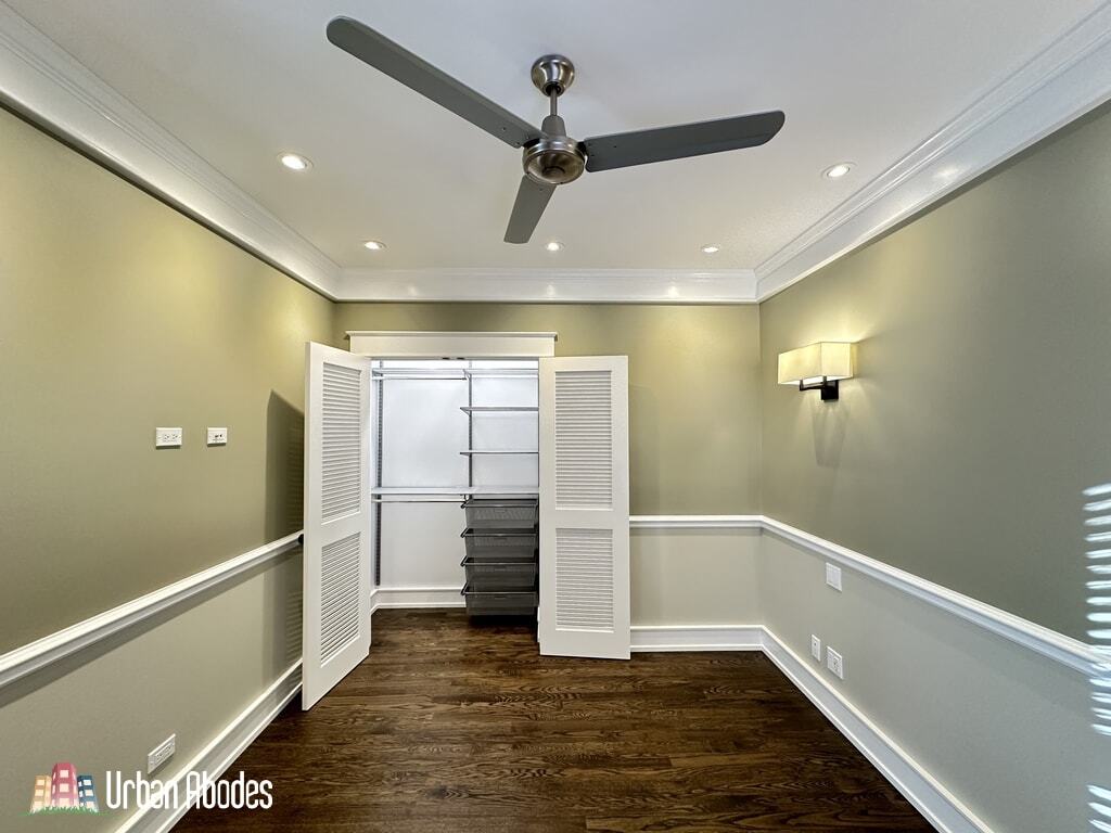 Building Photo - 1406 W Cornelia Ave