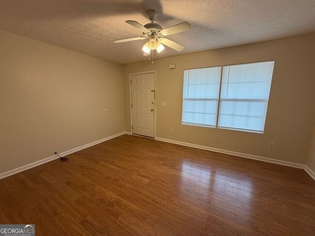 Building Photo - 5196 Tew Ln SW