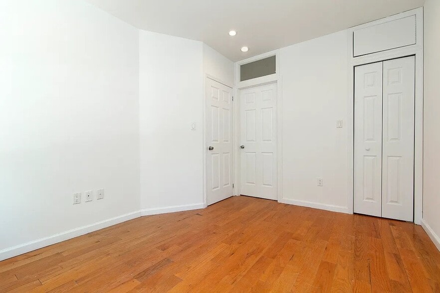 Building Photo - 96 Avenue A