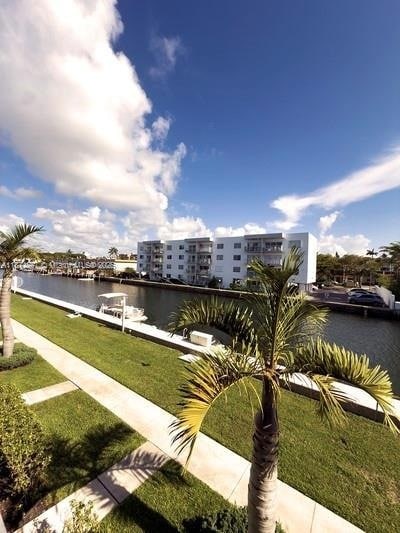 Building Photo - 3923 NE 166th St