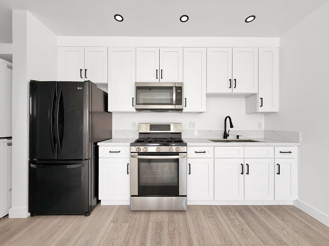 Building Photo - 1273 Donatello St