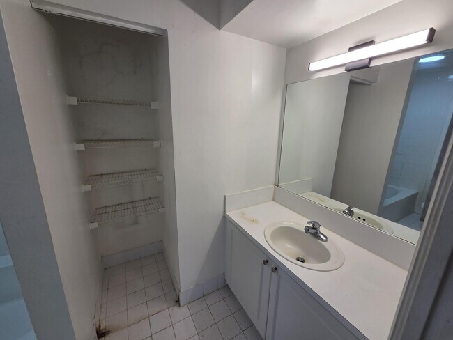 Building Photo - 12112 St.Andrews Pl