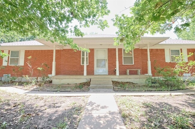 Building Photo - 2550 W Lucas Rd