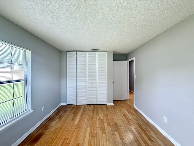 Building Photo - Cute 3/2 Townhome in Winter Park - close t...
