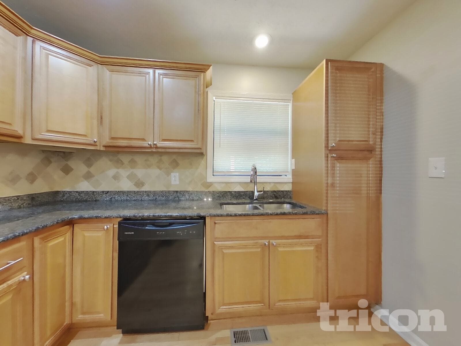 Building Photo - 2280 Lexington Way