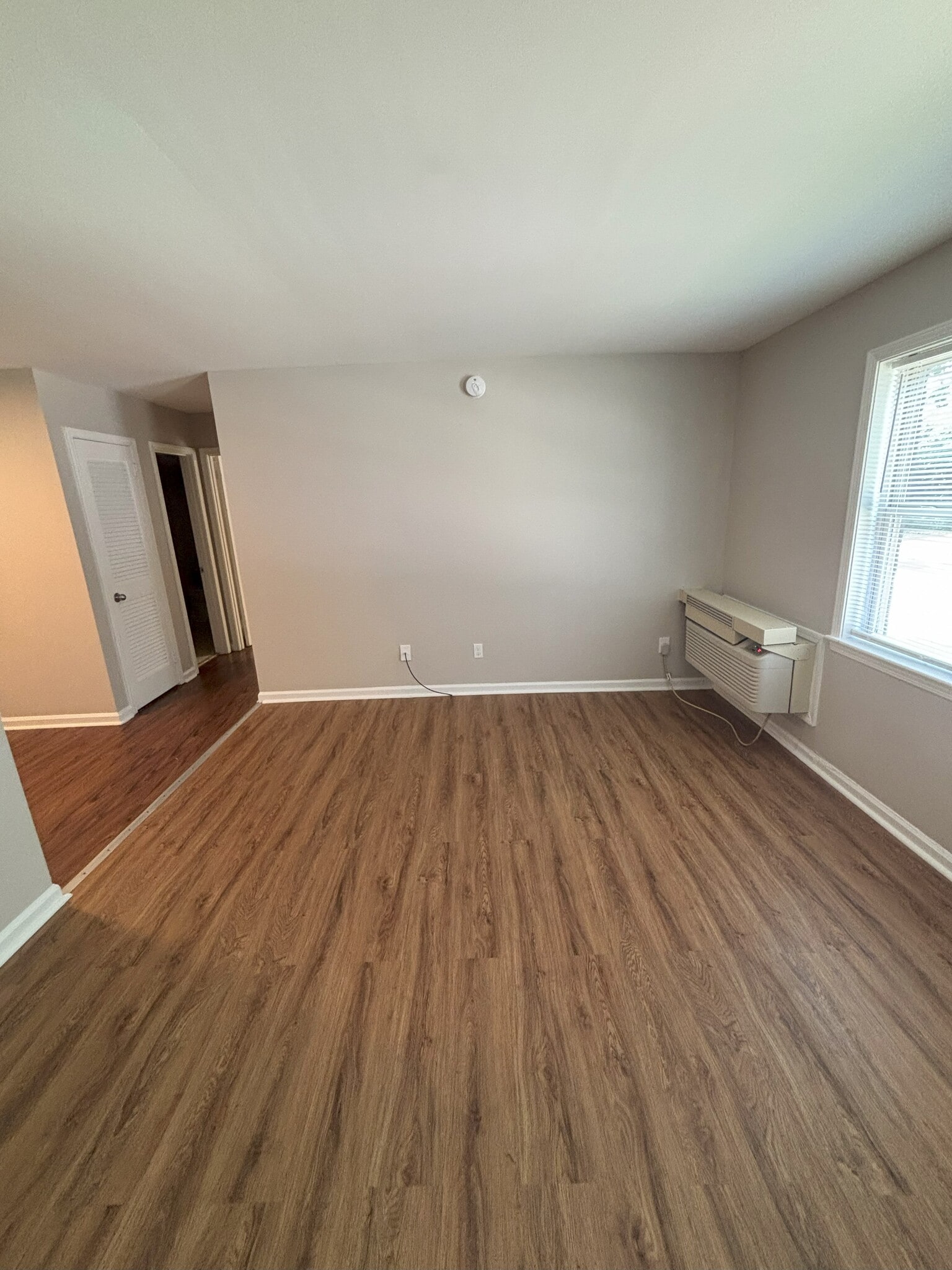 Building Photo - 1501 Charter East Cir